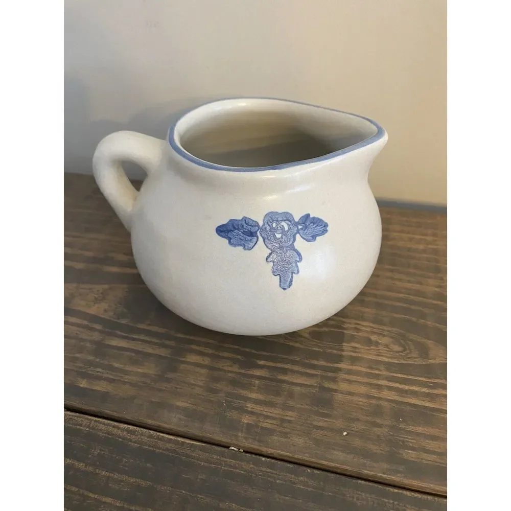 Pfaltzgraff Yorktowne Gravy Sauce Boat Pitcher Blue Gray Stoneware 7-414